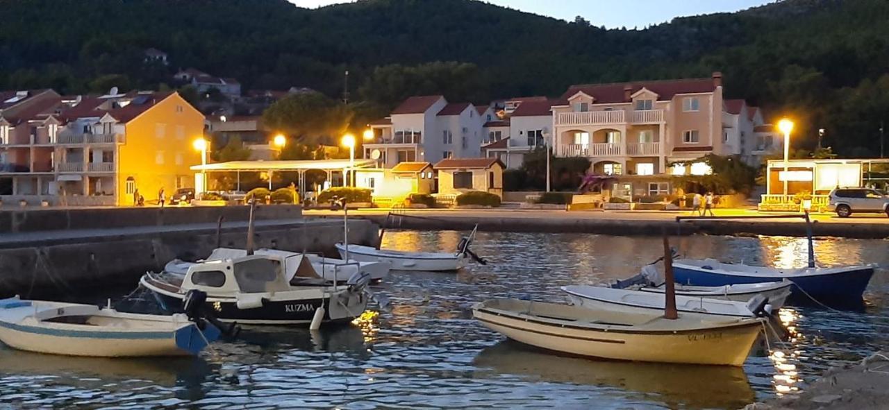 Apartman Ena By The Sea Prizba Εξωτερικό φωτογραφία