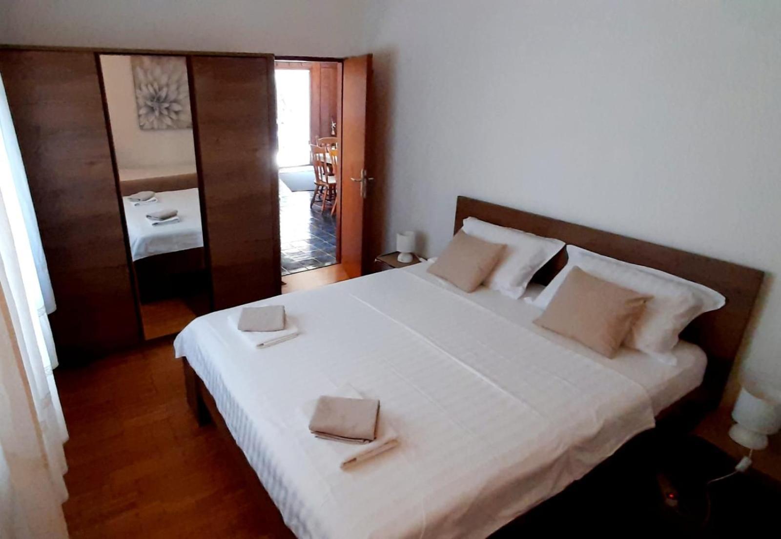 Apartman Ena By The Sea Prizba Εξωτερικό φωτογραφία