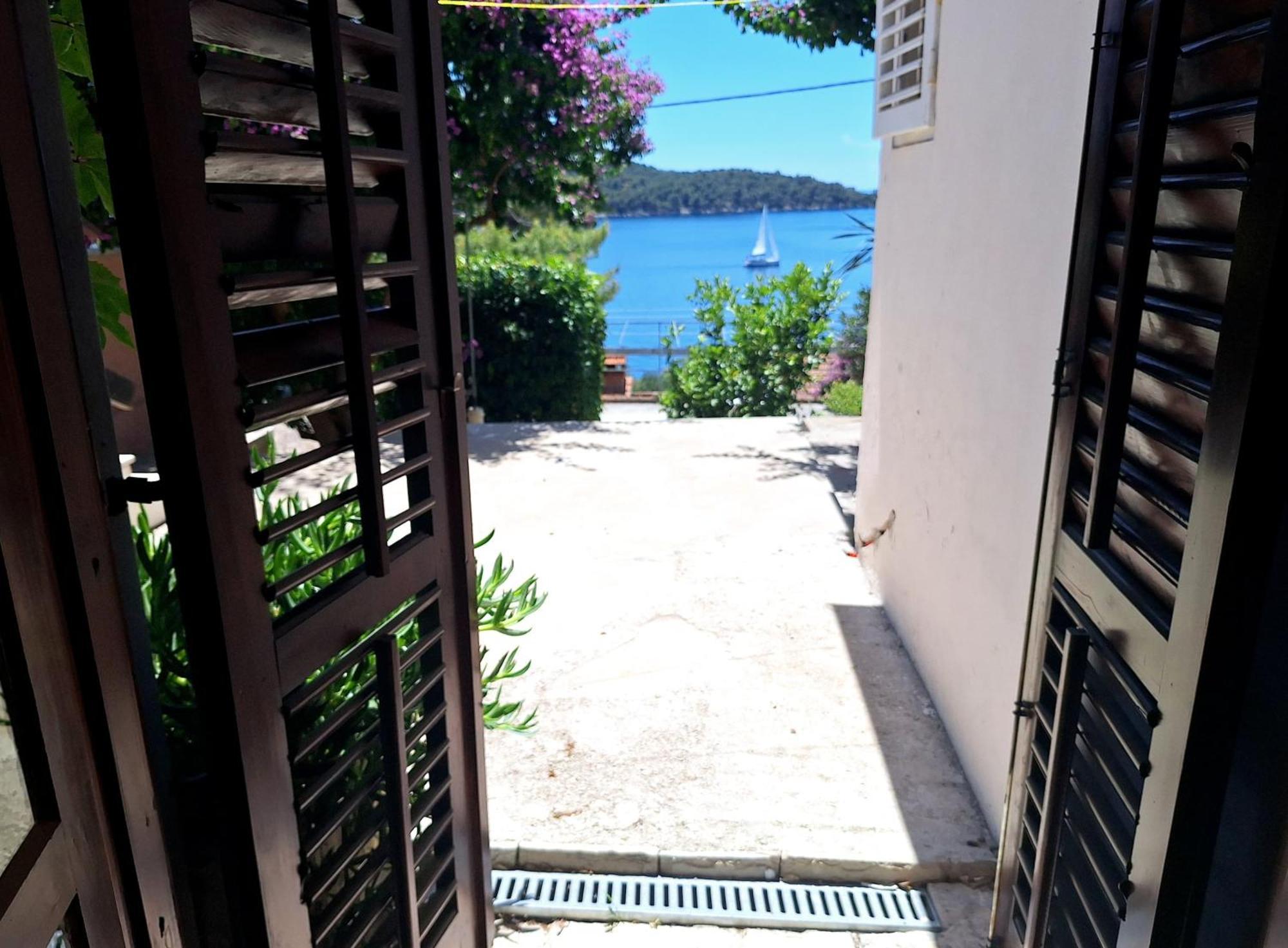 Apartman Ena By The Sea Prizba Δωμάτιο φωτογραφία